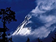 Everest trekking holidays, main image