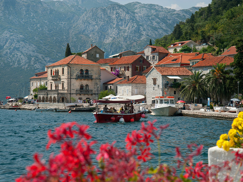 Top holidays under £1000 Top holidays under £1000