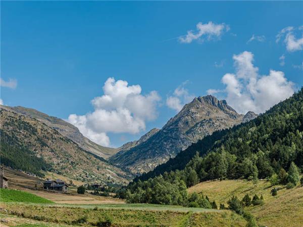 Pyrenees walking holiday in Andorra