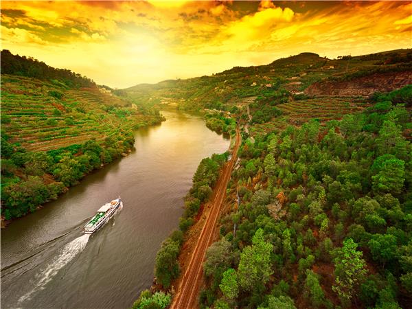 Walking and wine tour of Portugal