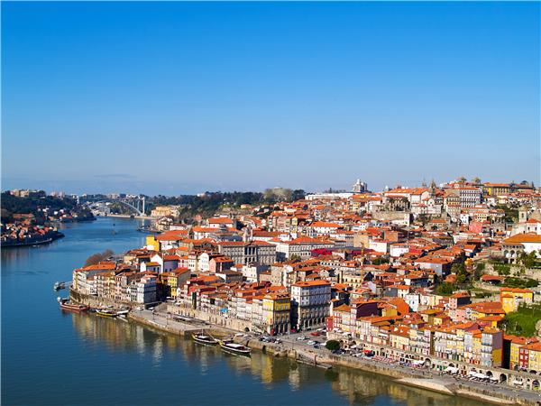 Walking and wine tour of Portugal