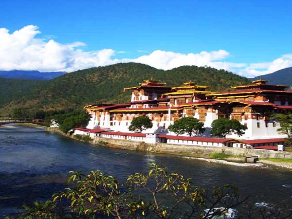 Bhutan trekking holiday, tailor made