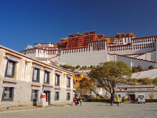 Tibet cycling holiday