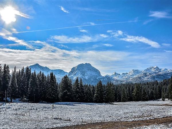 Family skiing holiday in Montenegro