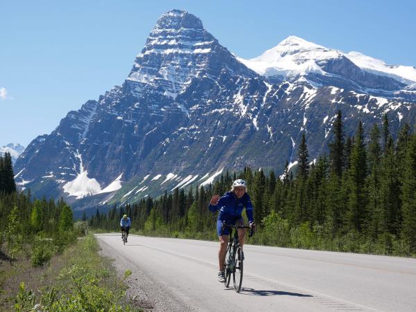 Jasper to Banff cycling tour in Canada