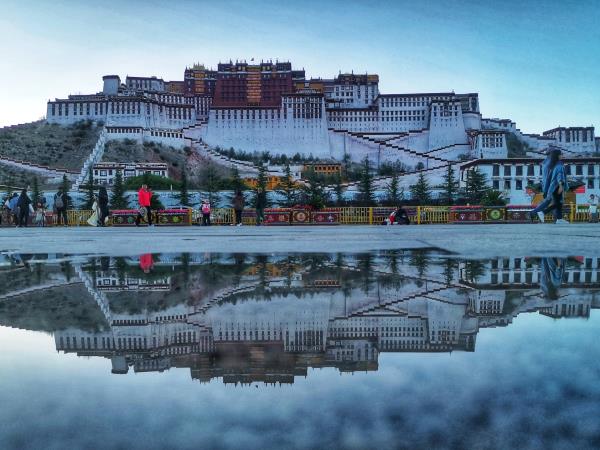 Lhasa to Tibet Everest Base Camp tour 