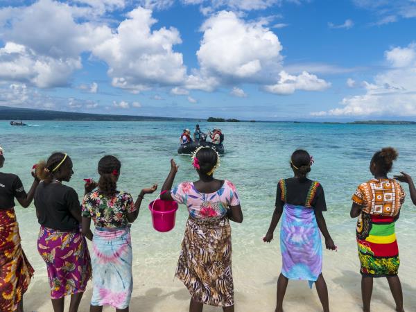 Melanesia small ship cruise