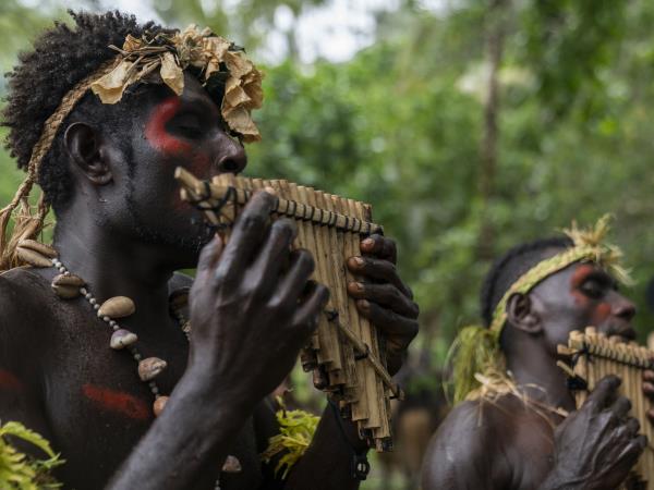 Melanesia small ship cruise