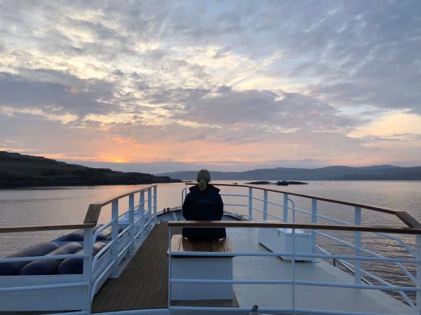 Luxury cruise of Southern Hebrides 